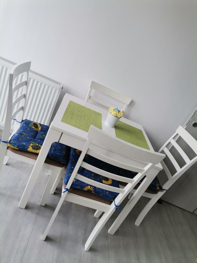 Cazare Apartament Rasnov Lägenhet Exteriör bild